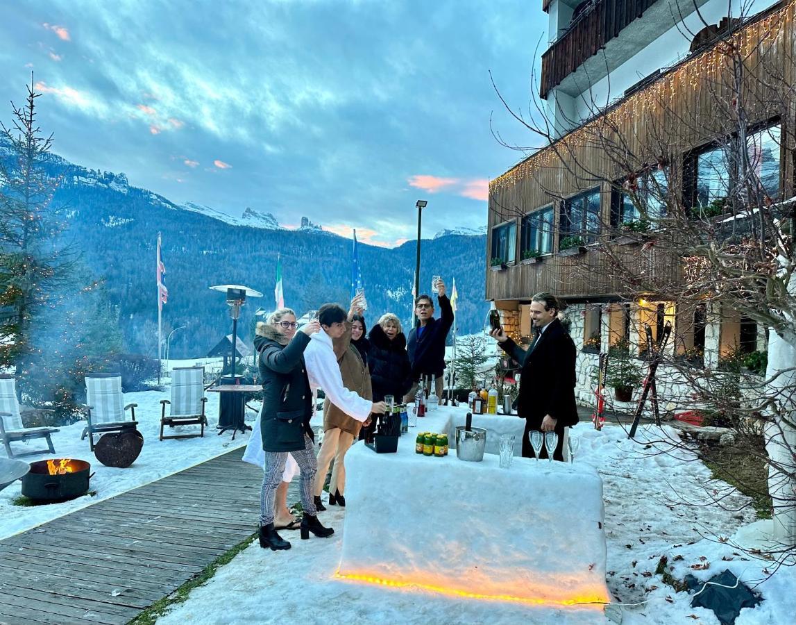 Hotel Mirage Cortina dʼAmpezzo Exterior foto