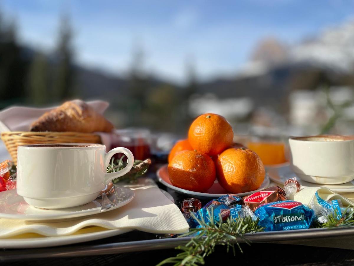 Hotel Mirage Cortina dʼAmpezzo Exterior foto