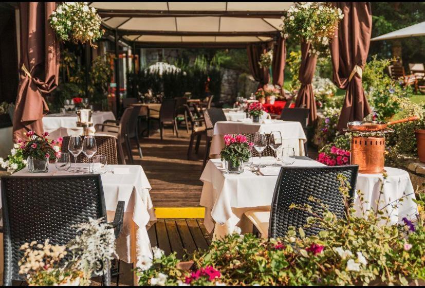 Hotel Mirage Cortina dʼAmpezzo Exterior foto