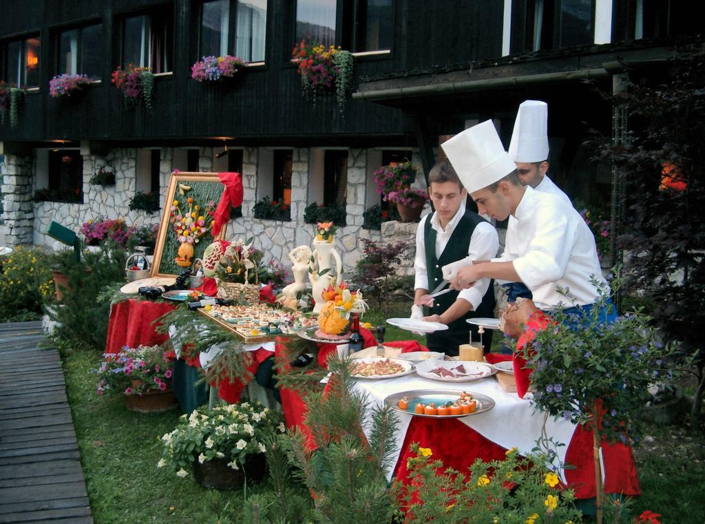 Hotel Mirage Cortina dʼAmpezzo Exterior foto