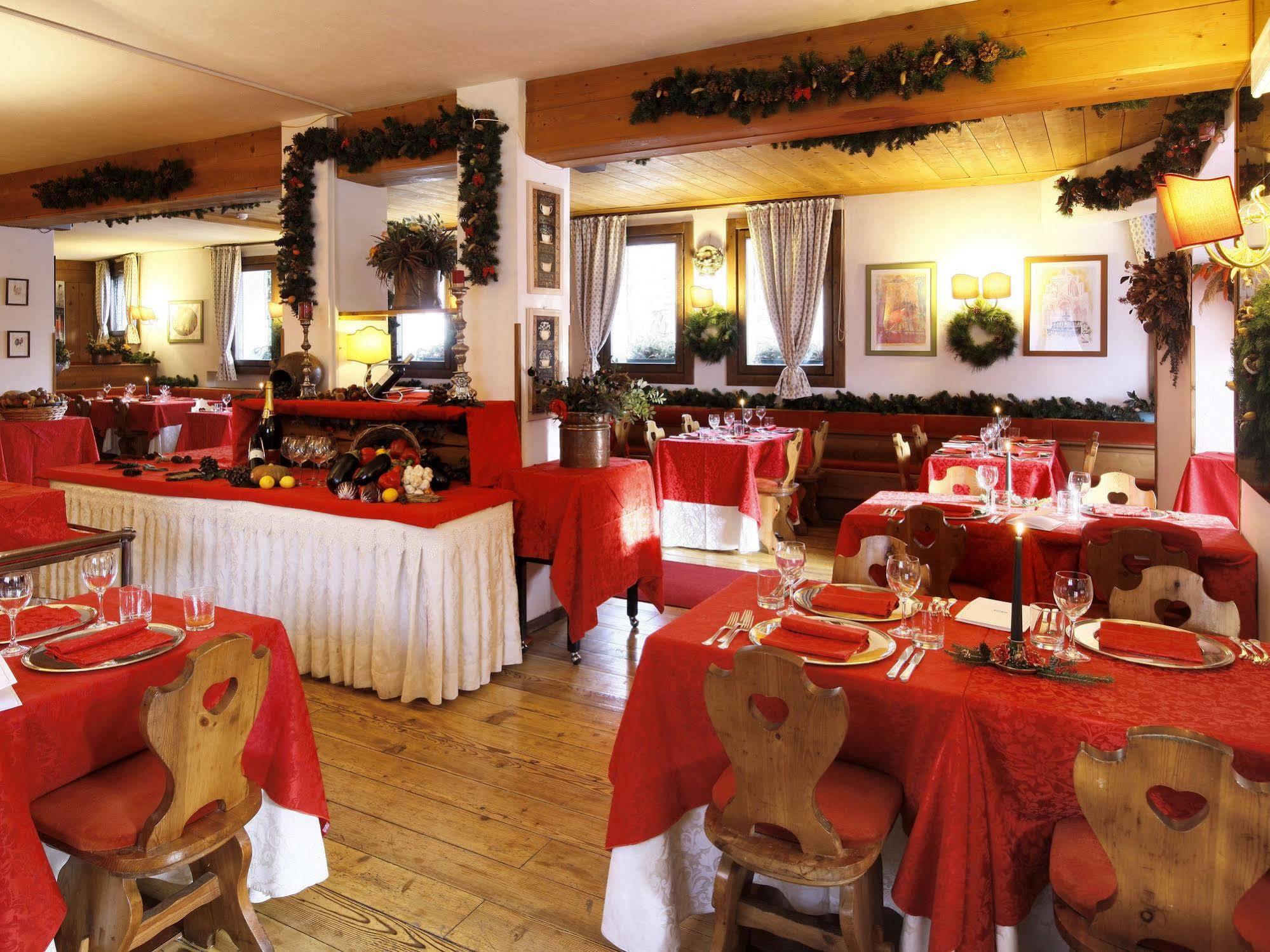 Hotel Mirage Cortina dʼAmpezzo Exterior foto